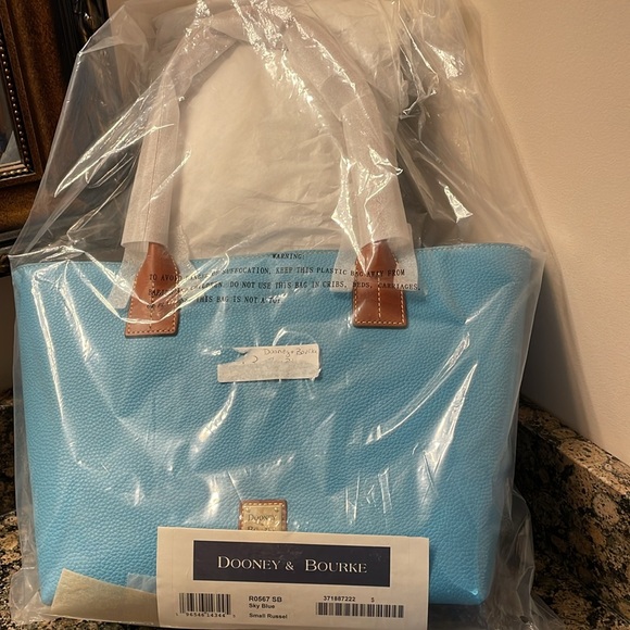 Dooney & Bourke Russel Sky Blue R0567 SB. Retail 398.00 Leather NWT - Picture 10 of 11